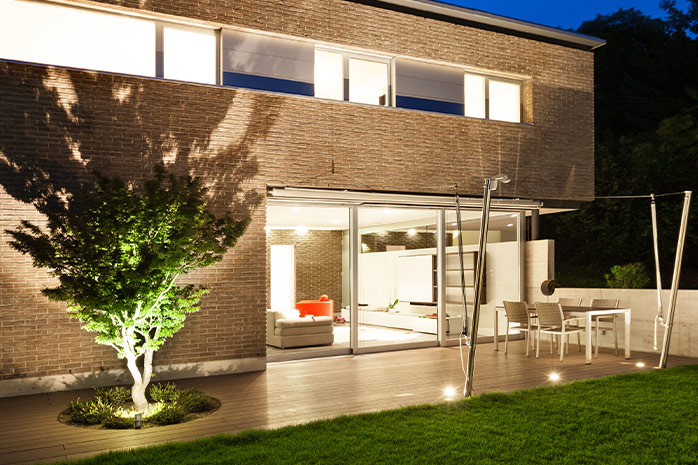 Penser à un éclairage adapté dès la planification de la terrasse
